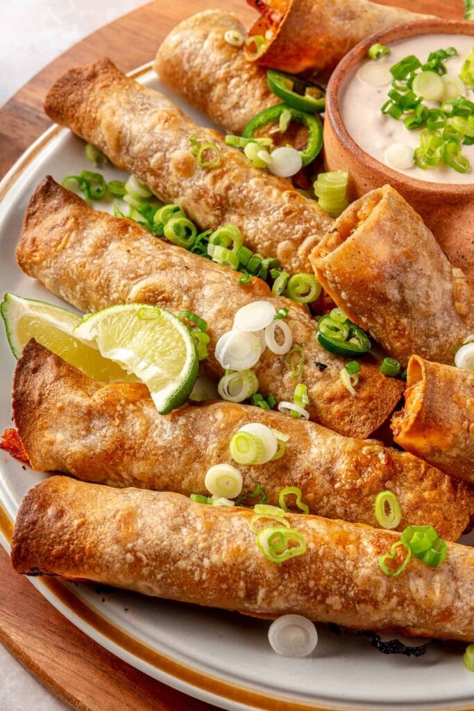 Izgara Lezzetiyle Keçi Peynirli Tavuk Taquitos: Çıtır Çıtır Bir Ziyafet!